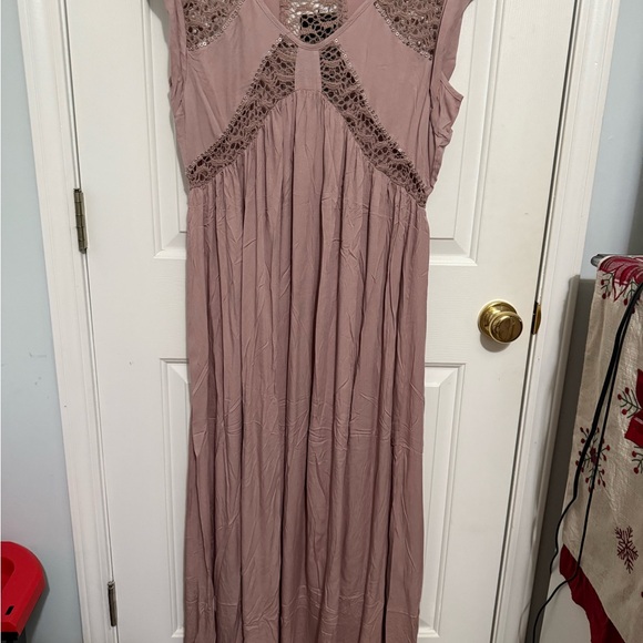 Love Stitch Dresses & Skirts - Love Stitch Mauve Maxi Dress *NEW WITH TAGS*